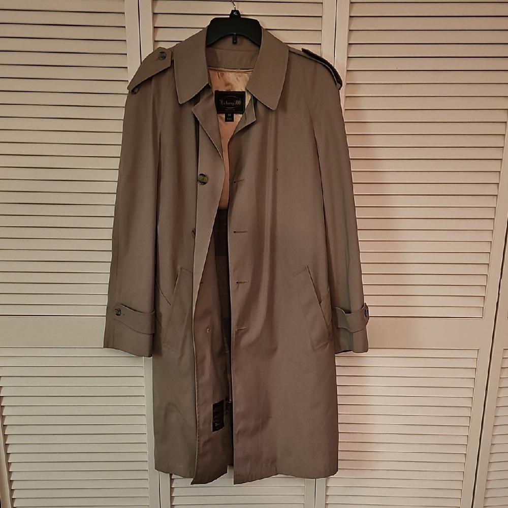 London Fog Tan Trench Coat with Belt and Adjustable Cuffs